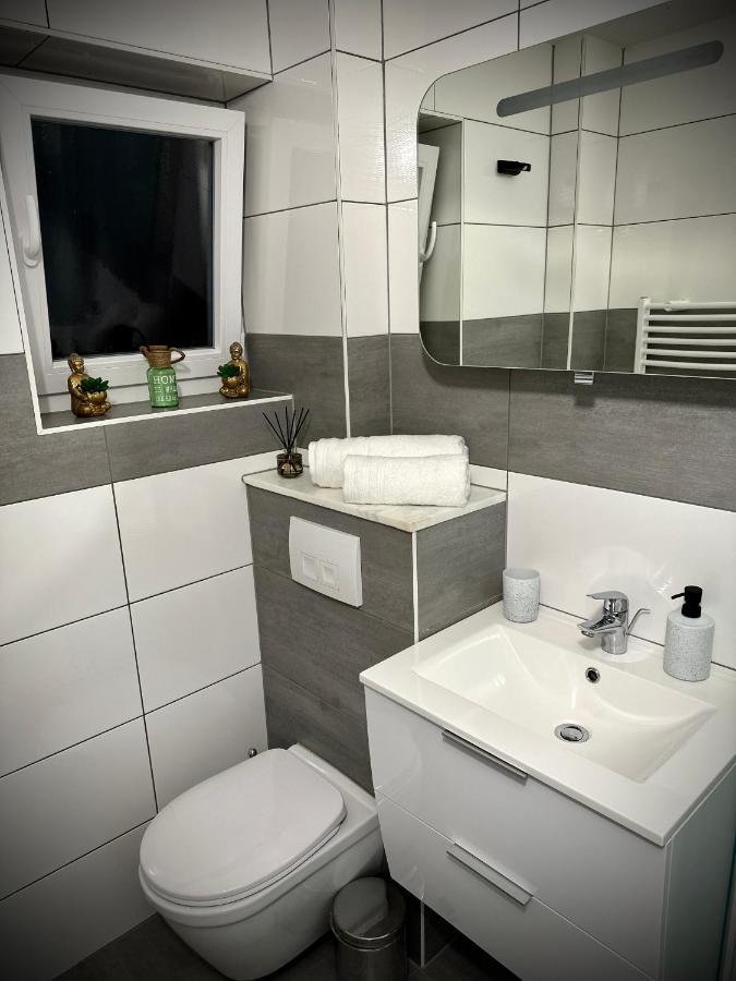 Deluxe - Apartment ' Andrei 2 ' - Neu In Neuburg An Der Donau Neuburg an Der Donau Exterior foto